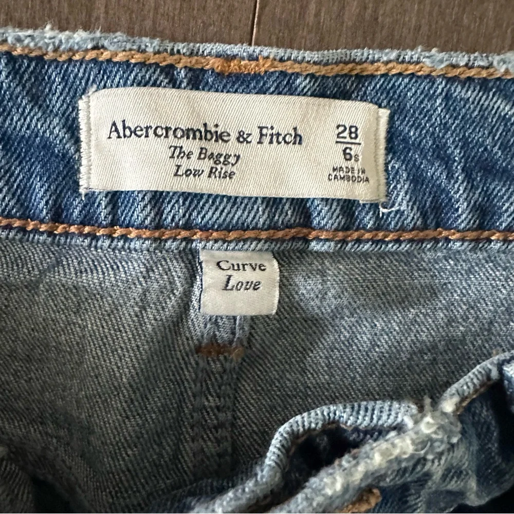 Abercrombie & Fitch The Baggy Low Rise 28/6S - Picture 3 of 8